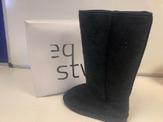 20 X BRAND NEW BOXED EQ STYLE WINTER BOOTS BLACK SIZE 2 IN 2 BOXES