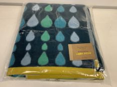 10 X BRAND NEW BOXED DONNA WILSON RAIN DROPS MULTI GREEN BATH SHEETS 100 X 150CM RRP £34 EACH