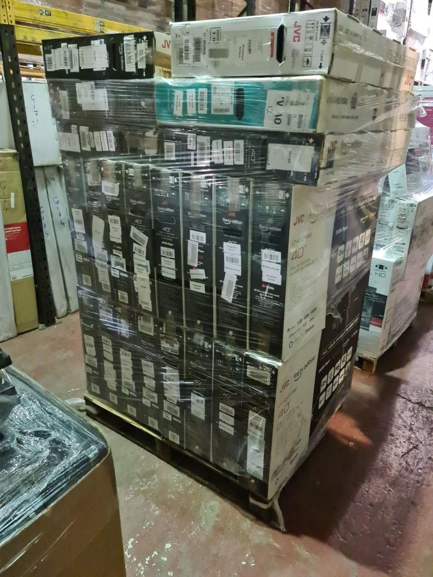 (J177) PALLET TO CONTAIN 22 x VARIOUS RETURNED TVS TO INCLUDE JVC 32 INCH, JVC 40 INCH. NOTE: - Image 2 of 2