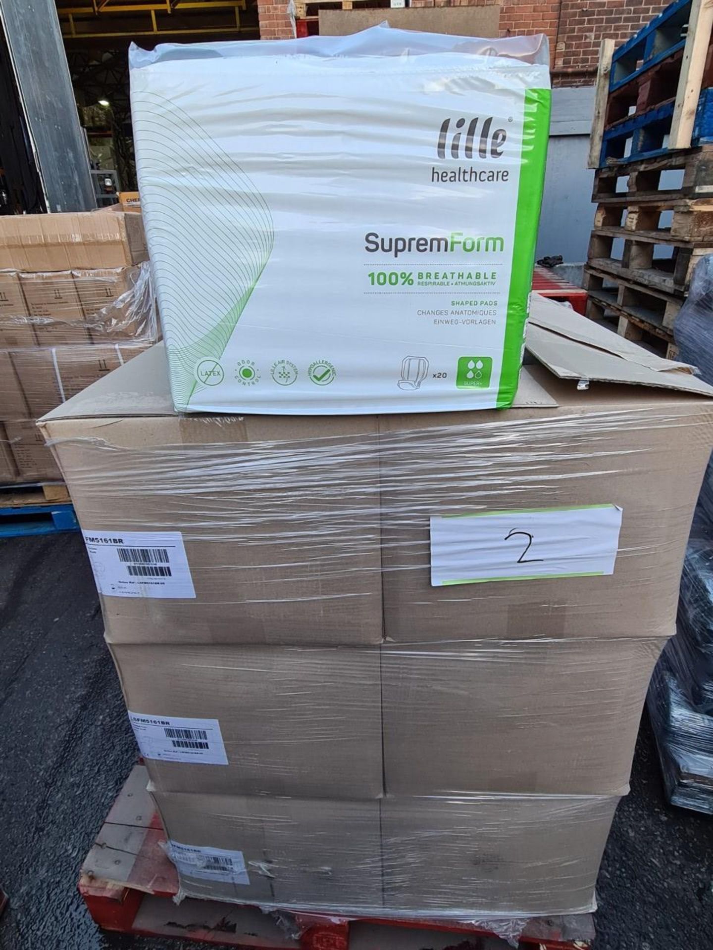 (J16) PALLET TO CONTAIN 48 x PACKS OF 20 LILLE HEALTCARE SUPREMEFORM 100% BREATHABLE SHAPED PADS. - Image 2 of 3