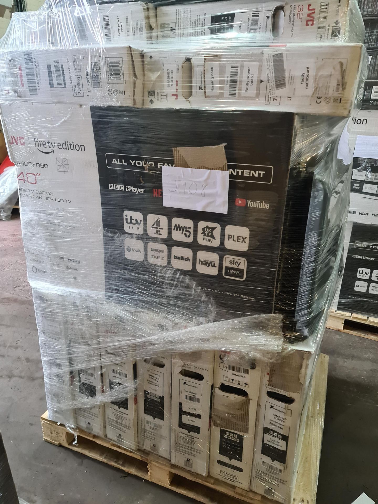 (J108) PALLET TO CONTAIN 19 x VARIOUS RETURNED TVS TO INCLUDE JVC. NOTE: ITEMS ARE CUSTOMER RETURNS. - Image 5 of 7
