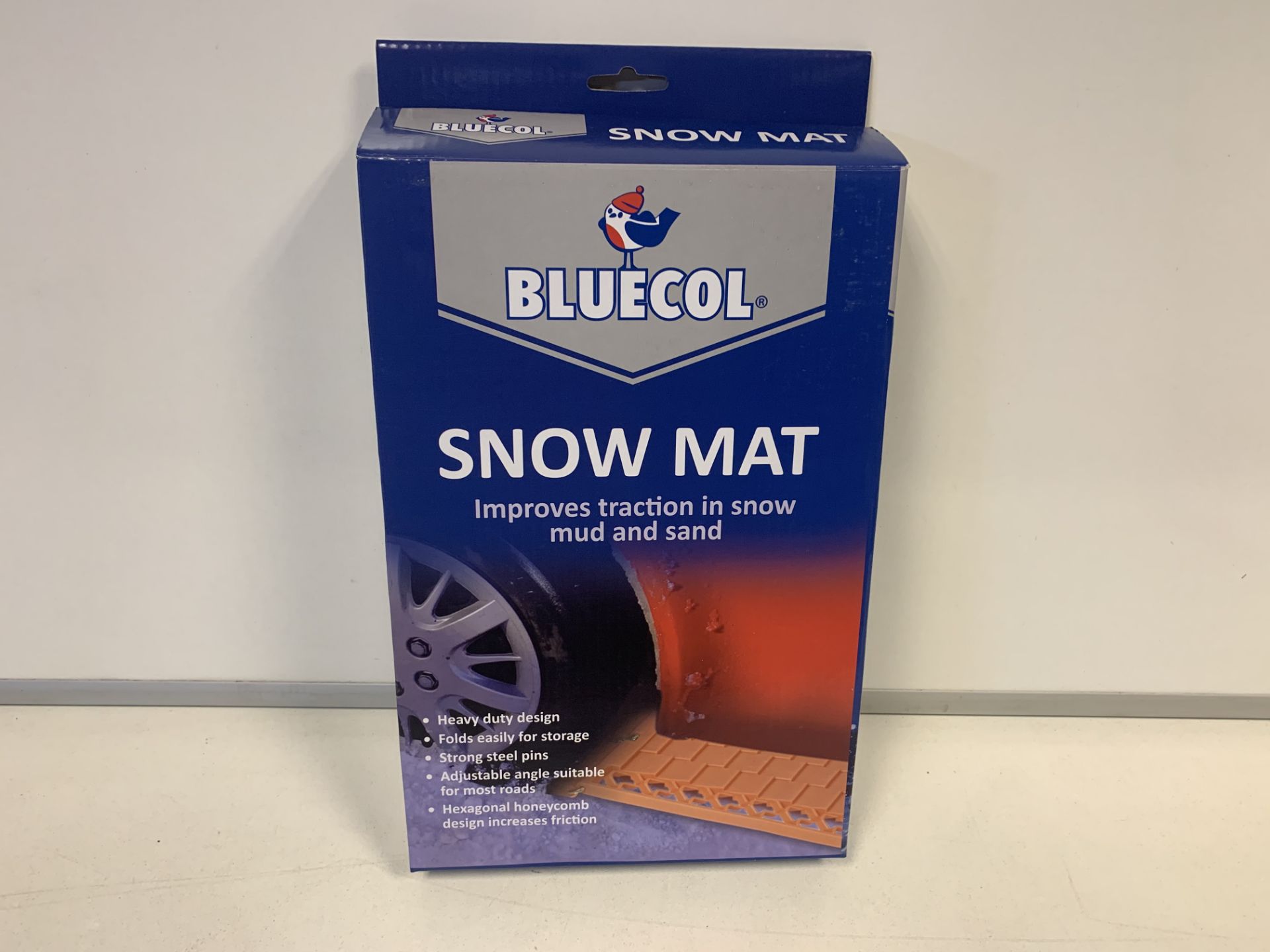 20 x NEW BLUECOL SNOW MAT - IMPROVES TRACTION IN SNOW, MUD & SAND. RRP £15 EACH