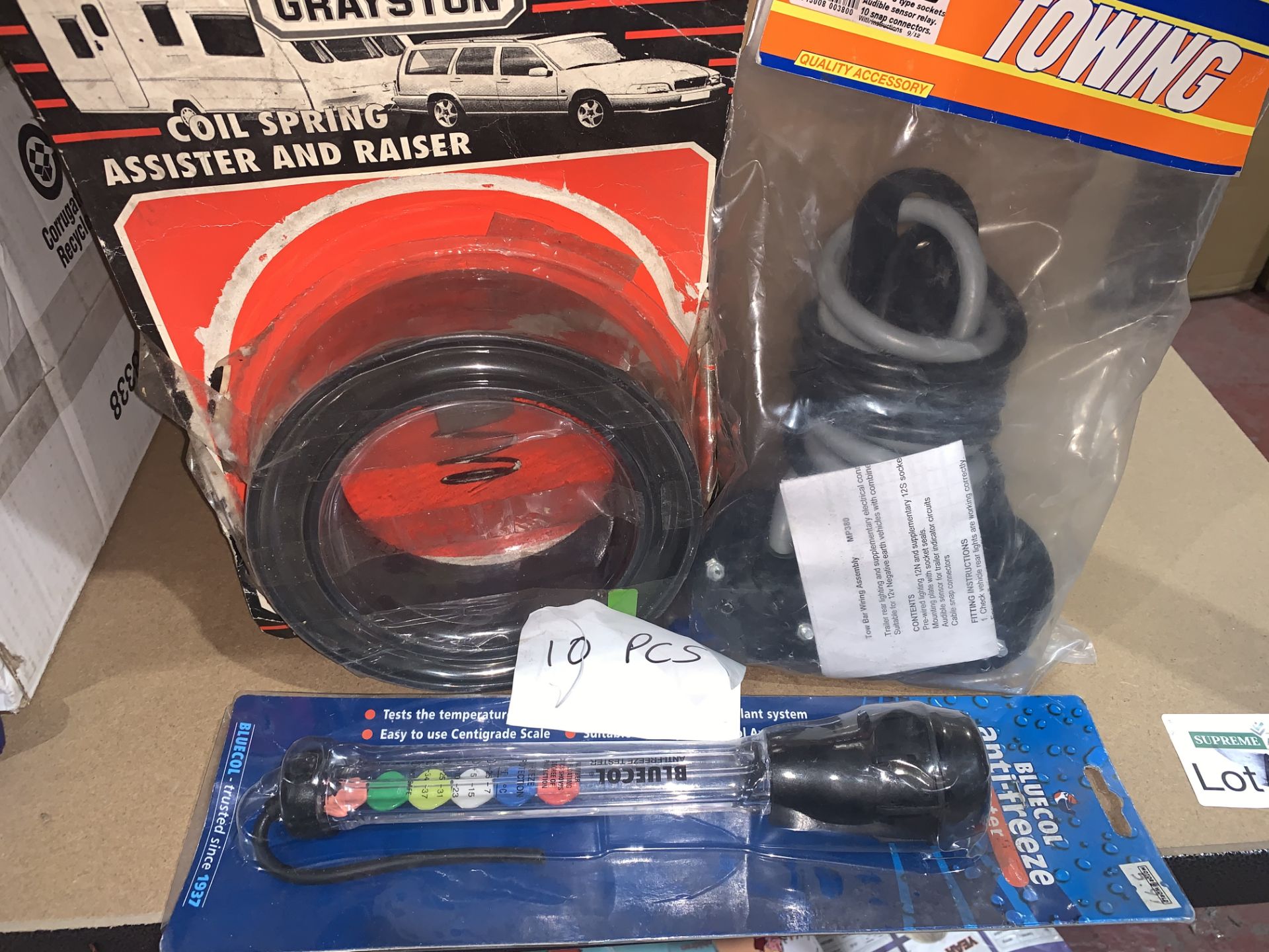 10 x ITEMS TO INCLUDE: ANTIFREEZE TESTER, COIL SPRING ASSISTER AND RAISER ETC