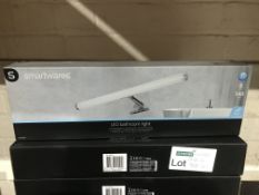 2 X SMARTWARES LED BATHROOM LIGHT