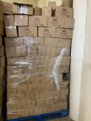 PALLET CONTAINING 180000 WHITE PLASTIC PS KNIFE 164MM COLLECTION RADCLIFFE