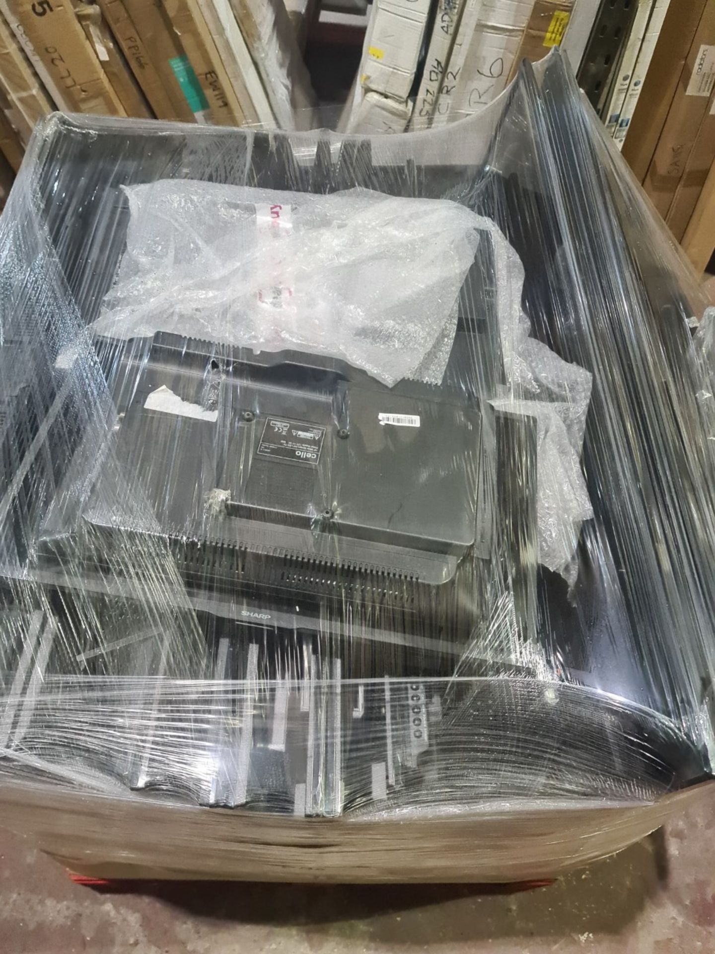 (J169) PALLET TO CONTAIN 25 x VARIOUS RETURNED TVS TO INCLUDE SHARP 24 INCH. NOTE: ITEMS ARE - Image 2 of 2