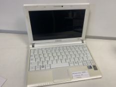 SAMSUNG N110 LAPTOP, WINDOWS XP WITH CHARGER
