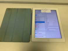 APPLE IPAD TABLET 32GB STORAGE WITH 2 CASES AND CHARGER