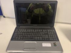 COMPAQ C260 LAPTOP, WINDOWS VISTA BUSINESS WITH CHARGER