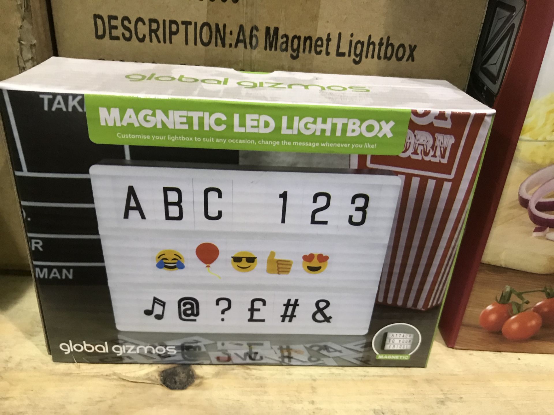 9 X GLOBAL GIZMOS MAGNETIC LED LIGHTBOX