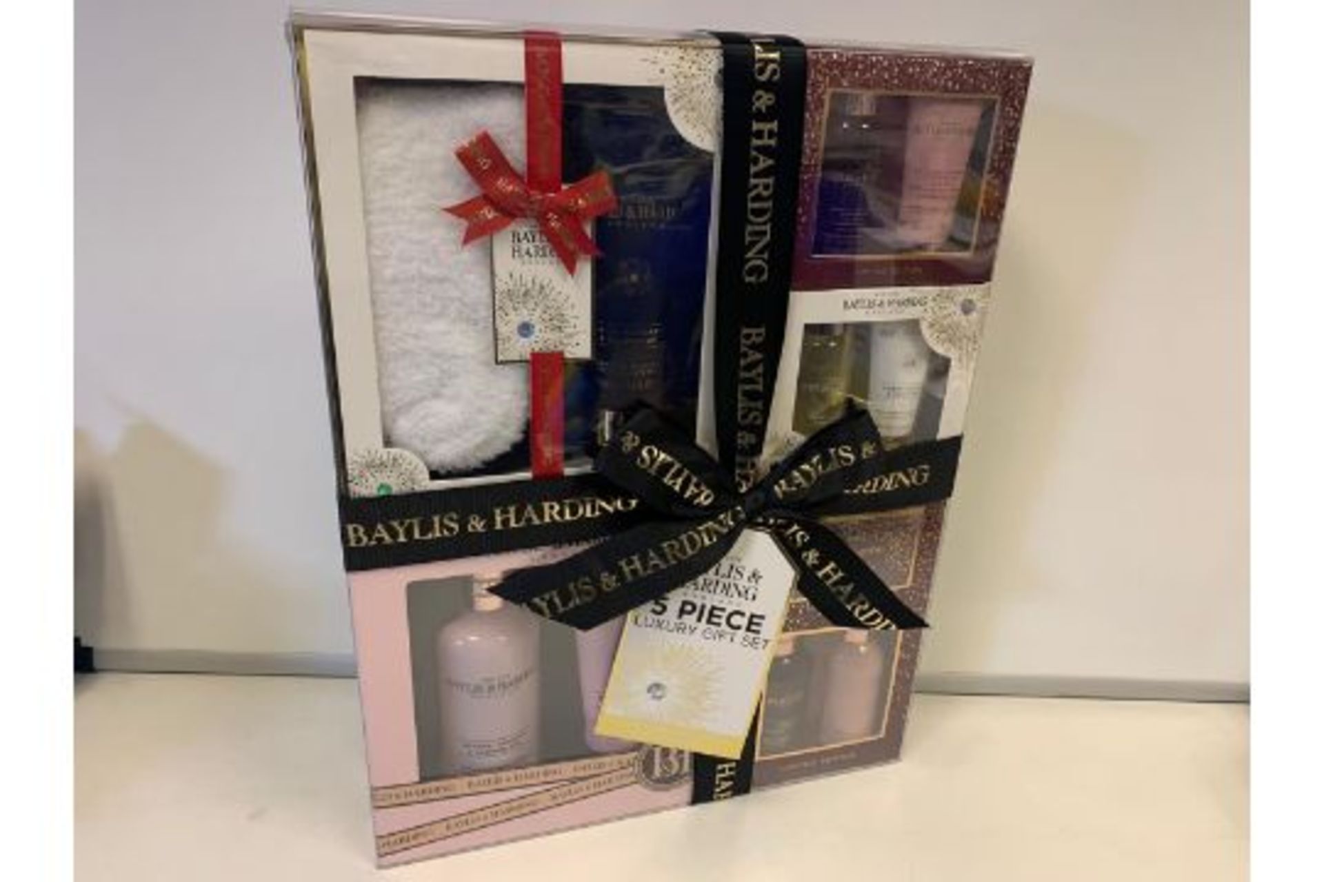 BAYLISS AND HARDING 10 PIECE GIFT SET