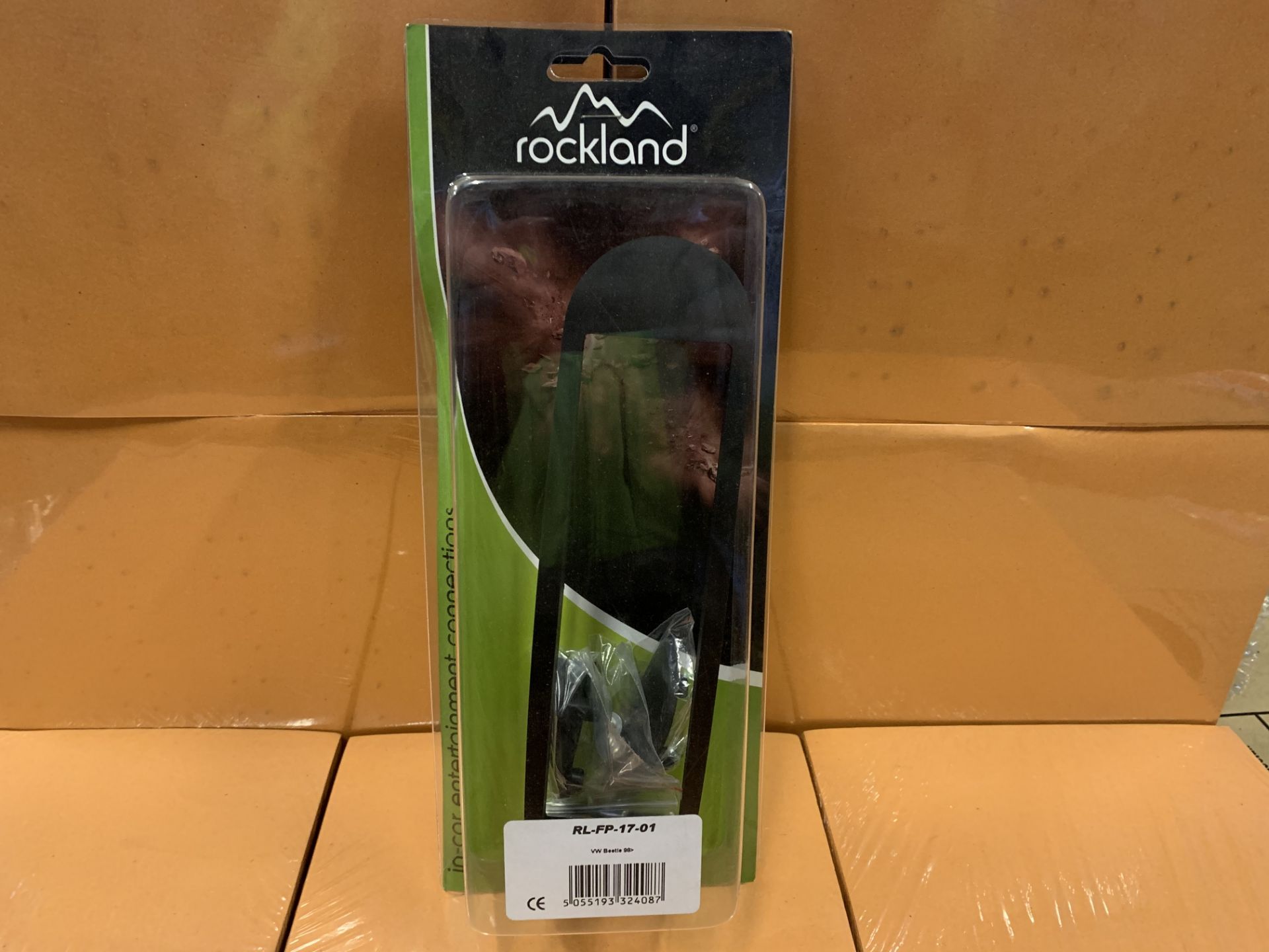 37 X BRAND NEW ROCKLANDS IN CAR ENTERTAINMENT CONNECTIONS