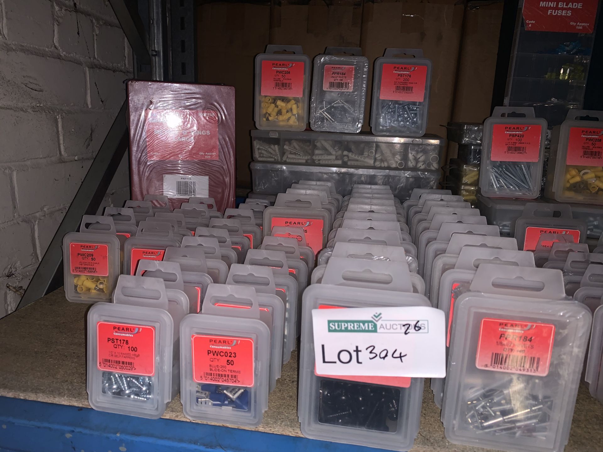 LARGE QUANTITY OF PEARL WASHERS, NUTS, FUSES, ETC