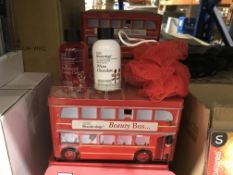 5 X BAYLIS AND HARDING BEAUTY BUS EACH SET CONTAINS 1OOML BODY WASH, 100ML SHOWER GEL, DECORATIVE