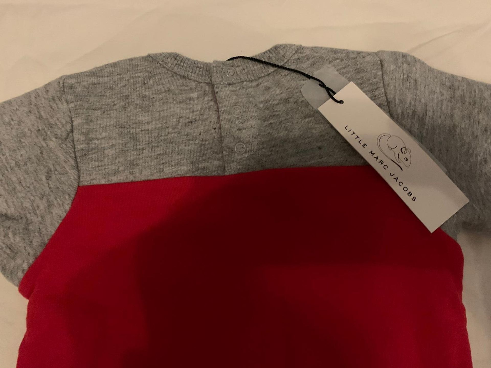 BRAND NEW LITTLE MARC JACOBS SWEATSHIRT - 3 YEARS - Image 4 of 4