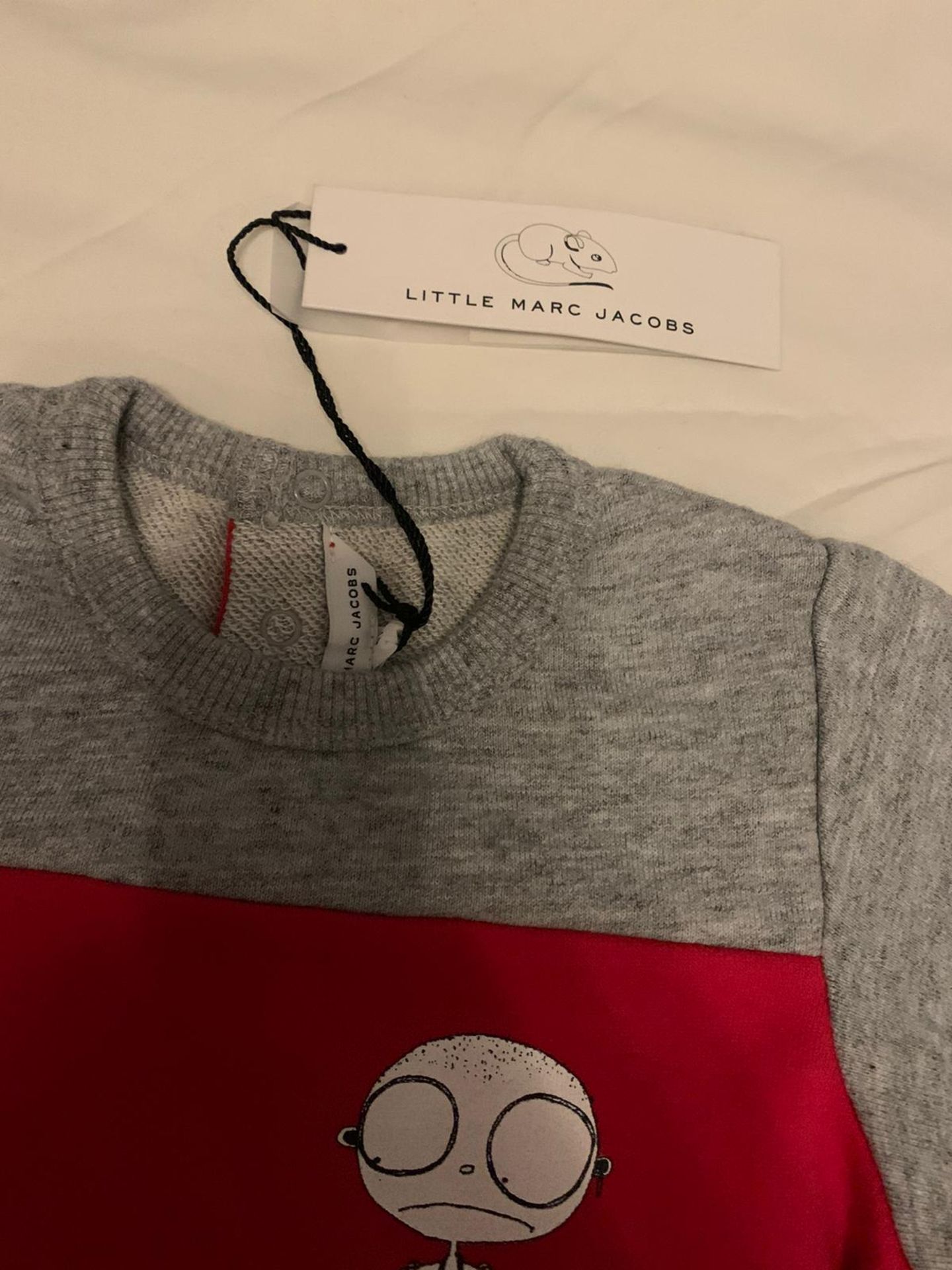 BRAND NEW LITTLE MARC JACOBS SWEATSHIRT - 3 YEARS - Image 3 of 4