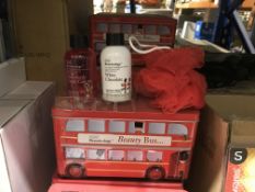 4 X BAYLIS AND HARDING BEAUTY BUS EACH SET CONTAINS 1OOML BODY WASH, 100ML SHOWER GEL, DECORATIVE