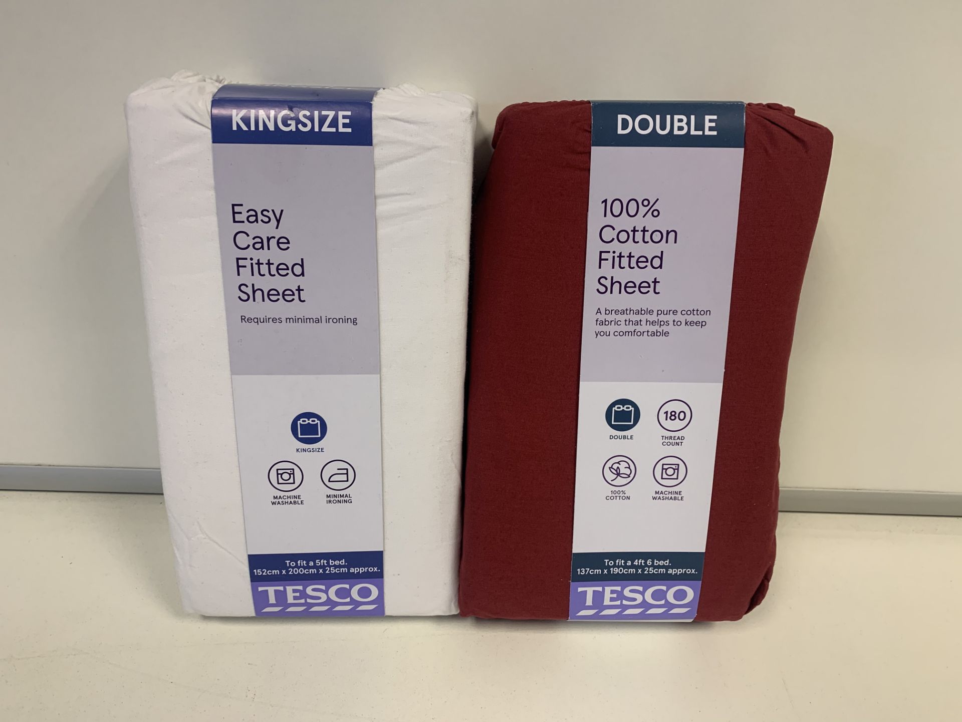 BRAND NEW BEDDING LOT INCLUDING 6 X BERRY SINGLE 6 X BERRY DOUBLE AND 6 X WHITE DOUBLE TESCO