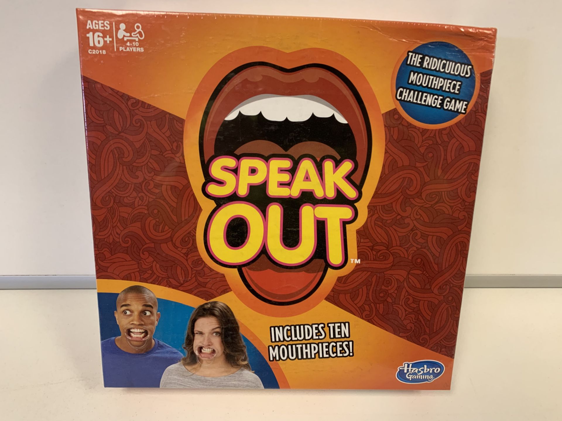 12 X BRAND NEW HASBRO GAMING SPEAK OUT GAMES WITH TEN MOUTHPIECES