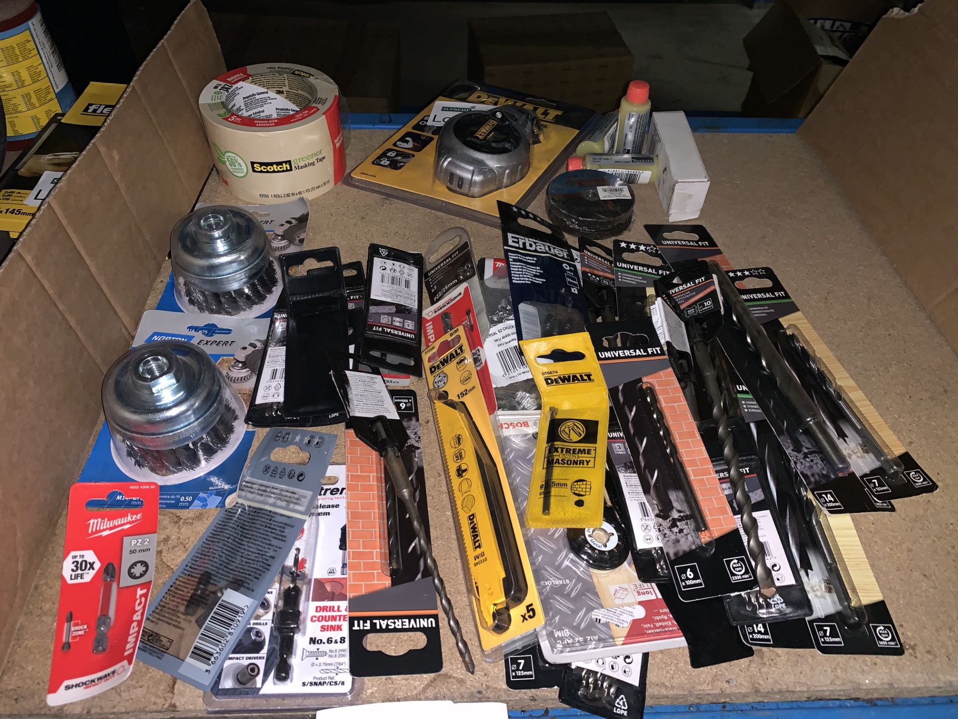 35 PIECE TOOL LOT INCLUDING DEWALT METAL BODY CHALK LINE, DEALT BLADES, DRILL BITS, ETC