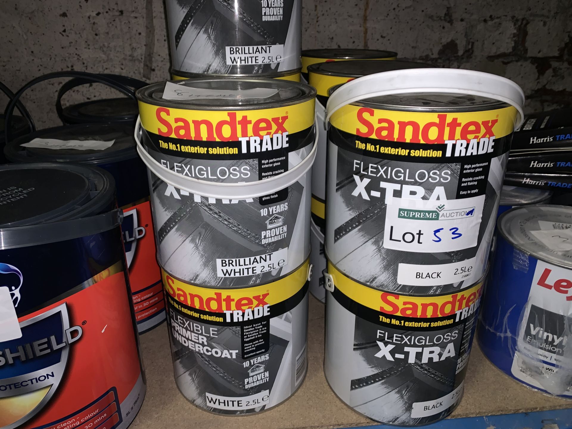 14 X BRAND NEW 2.5L TUBS OF SANDTEX TRADE FLEXI GLOSS IN BLACK AND WHITE