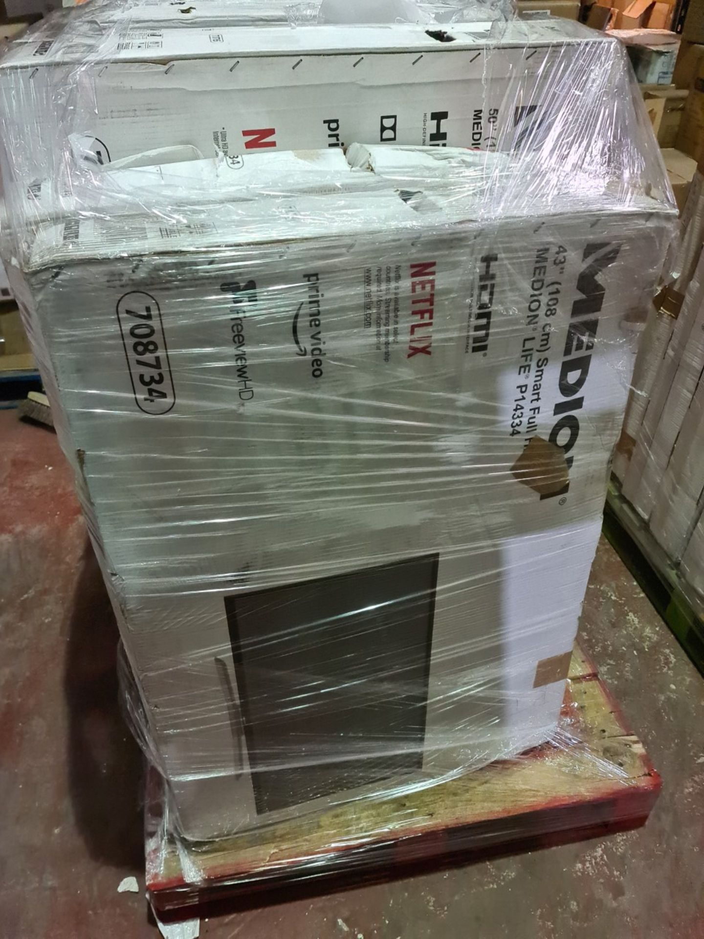 (M20) PALLET TO CONTAIN 7 x VARIOUS RETURNED TVS TO INCLUDE MEDION. SUCH AS: 43 & 50 INCH SMART FULL - Image 2 of 2