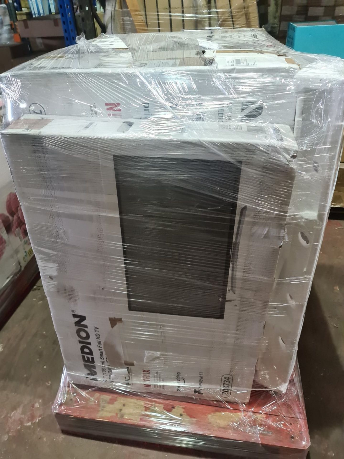 (M12) PALLET TO CONTAIN 8 x VARIOUS RETURNED TVS TO INCLUDE MEDION. SUCH AS: 43 & 50 INCH SMART FULL