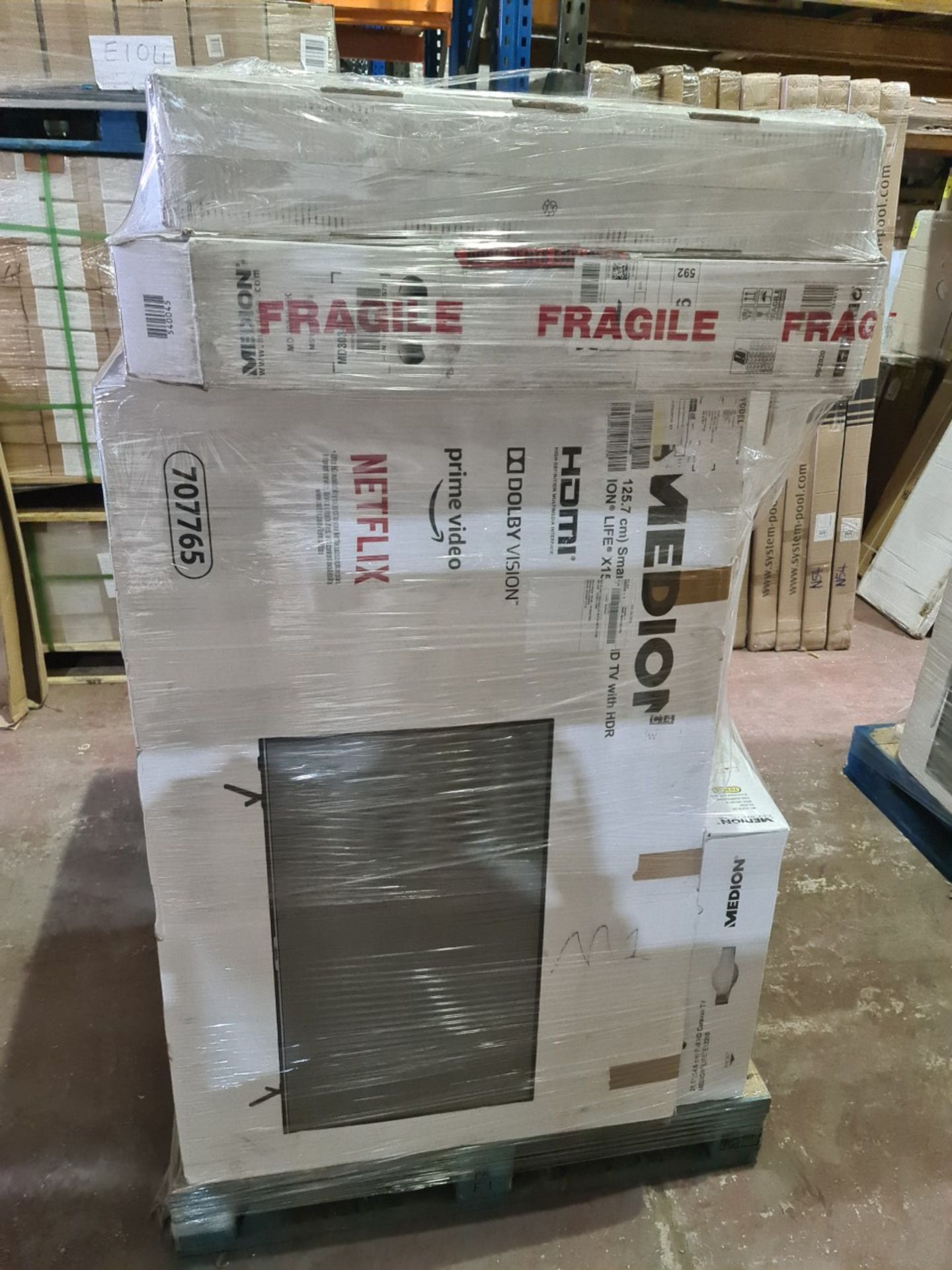 (M1) PALLET TO CONTAIN 11 x VARIOUS RETURNED TVS TO INCLUDE MEDION. SUCH AS:50 INCH SMART TV, 32 - Image 2 of 2