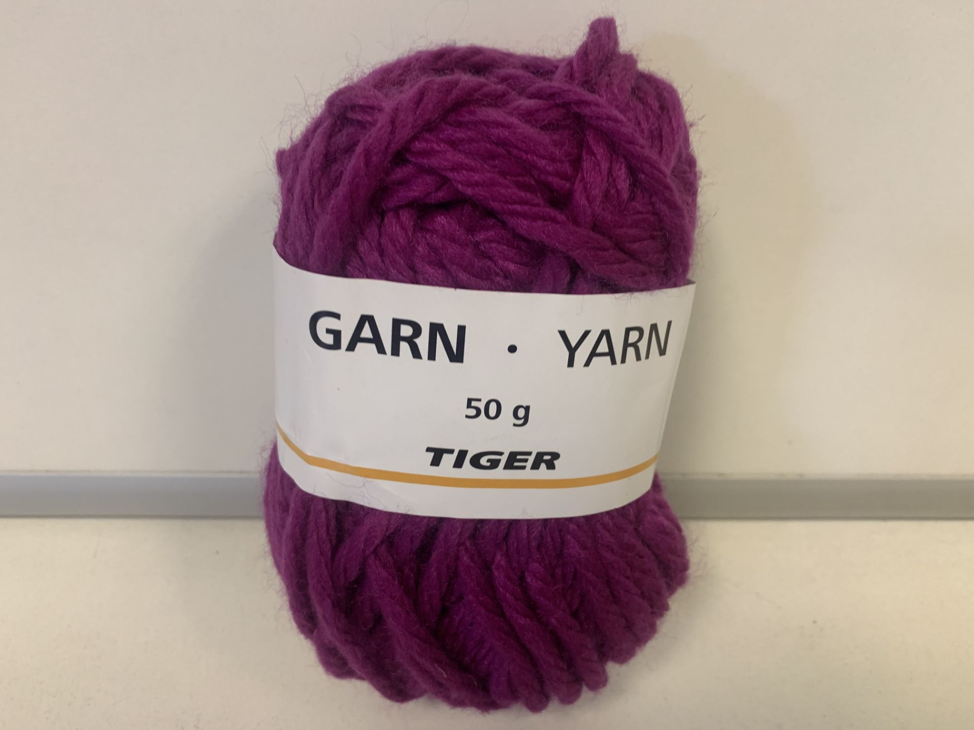 144 x purple tiger yarn wool balls, 50g.