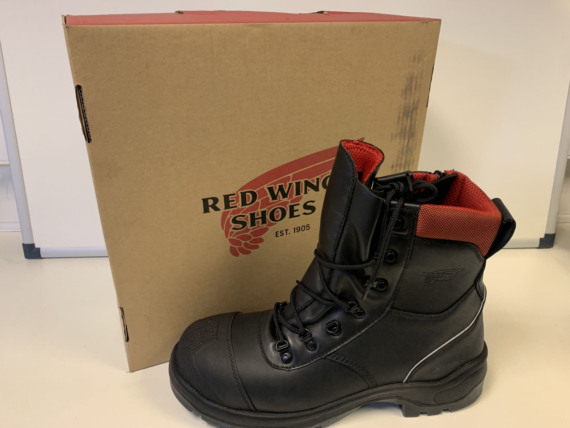 6 X BRAND NEW BOXED RED WING NON METALLIC TOE PUNCTURE RESISTANT SIZE 5 WORK BOOTS (669/02)