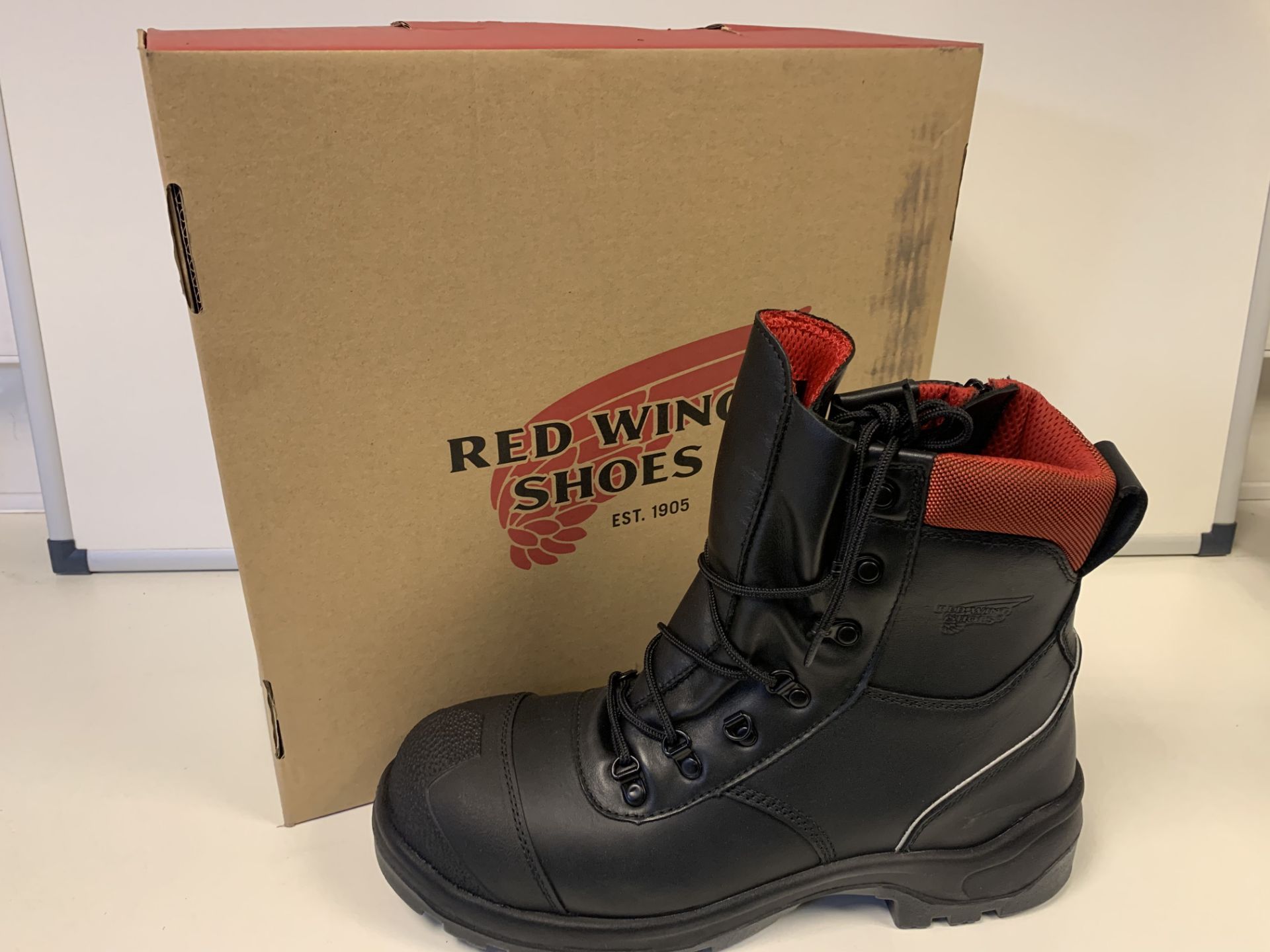 6 X BRAND NEW BOXED RED WING NON METALLIC TOE PUNCTURE RESISTANT SIZE 4 WORK BOOTS (671/02)