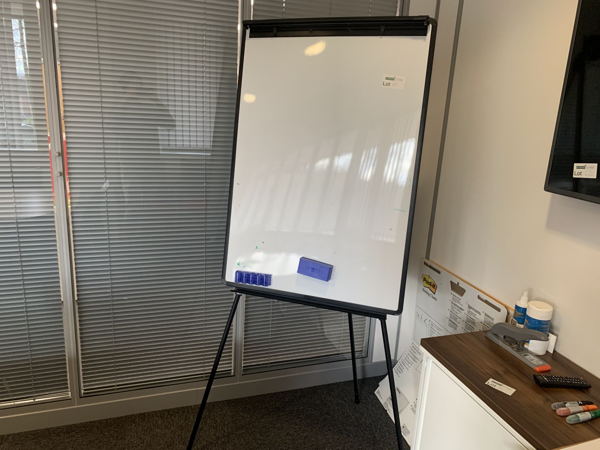 LARGE WHITEBOARD