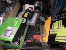30 PIECE MIXED CAR LOT INCLUDING SNOW CLEATS, MULTI SOCKETS, HIGH VIS FAMILY KITS, ETC (356/16)