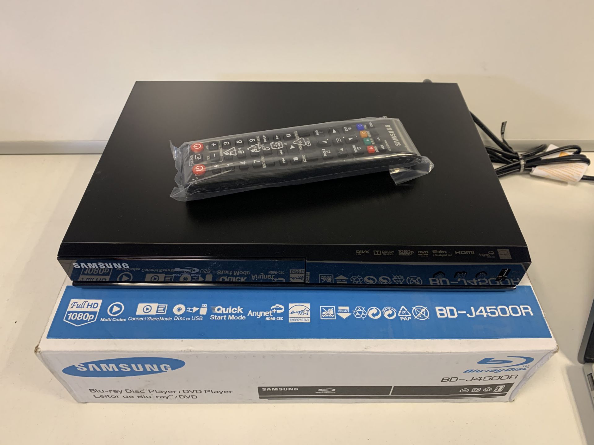 5 X SAMSUNG BD-J4500R BLU-RAY/DVD PLAYERS