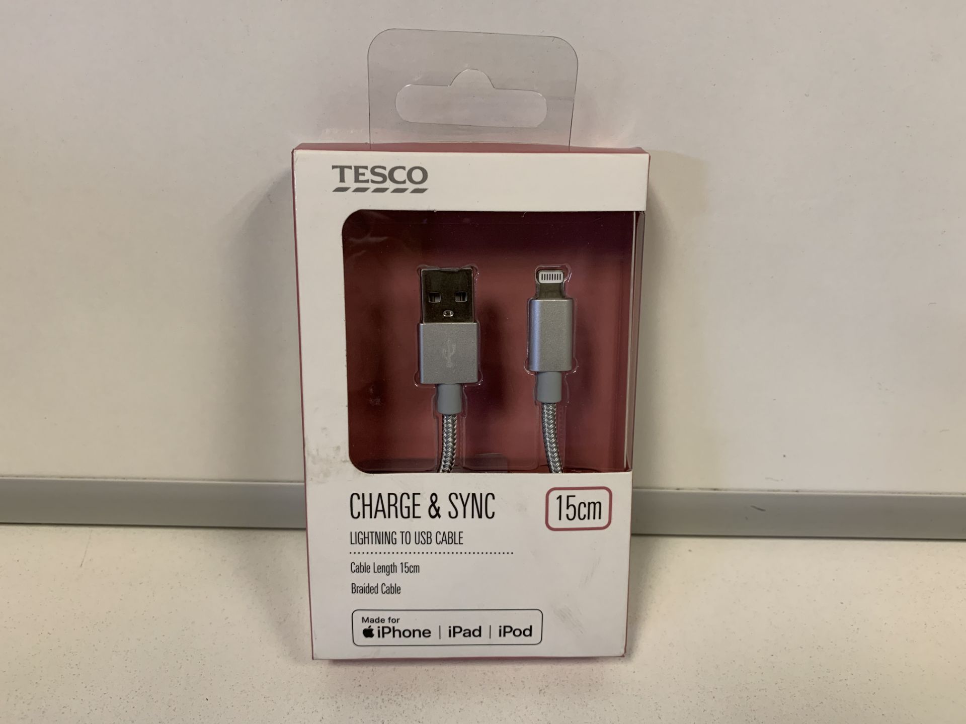 80 X BRAND NEW BOXED TESCO CHARGE AND SYNC LIGHTNING TO USB CABLES IN 2 BOXES