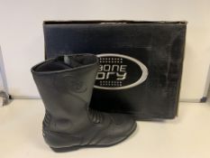 2 X BRAND NEW BOXED BONE DRY BOOTS SIZE 10