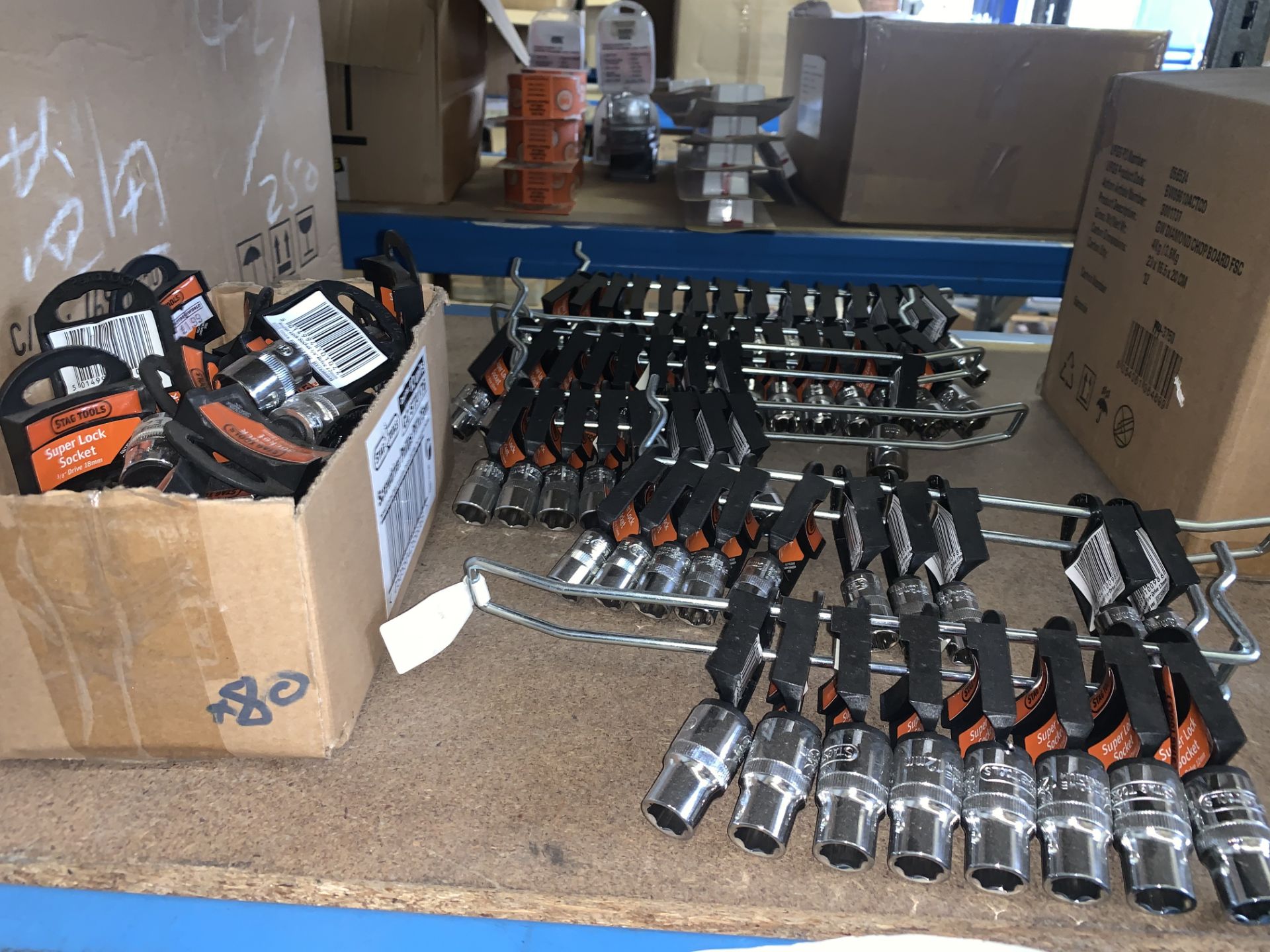 80 X TOOL LOT INCLUDING SUPER LOCK SOCKETS IN VARIOUS SIZES