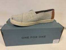 (NO VAT) 7 X BRAND NEW TOMS CHILDRENS DRIZZLE CROSSHATCH LINEN PUMPS SIZE J2