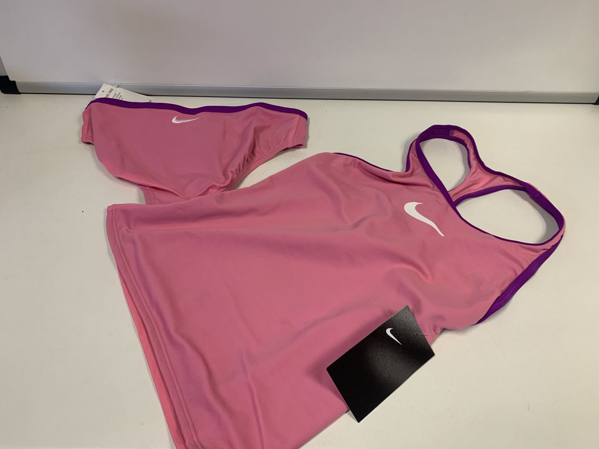 (NO VAT) 9 X BRAND NEW CHILDRENS NIKE 2 PIECE TANKINI SWIMWEAR SETS PINK SIZE MEDIUM