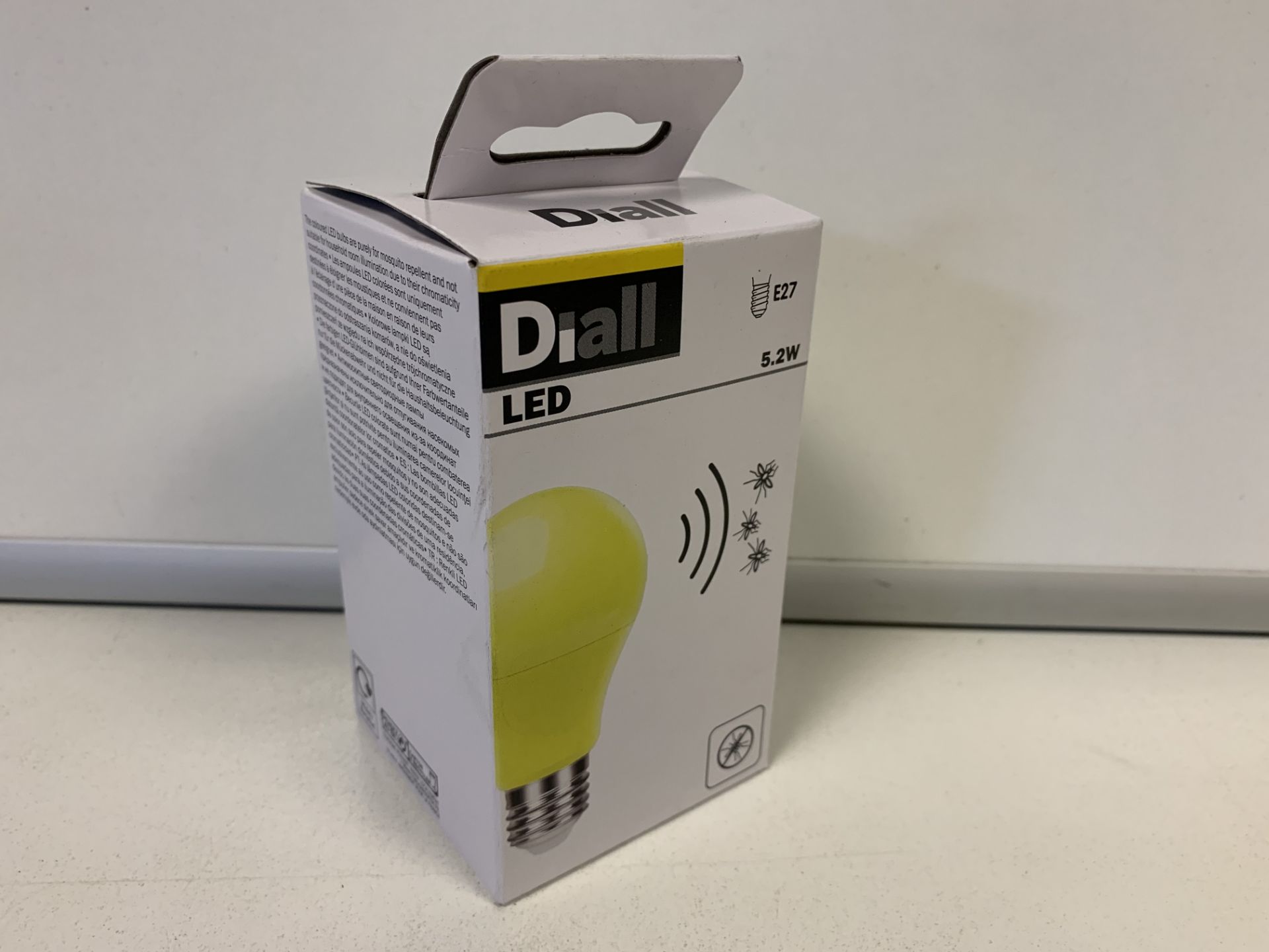 96 X BRAND NEW DIALL LED 5.2W E27 MOSQUITO REPELLENT LED LIGHT BULBS