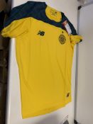 (NO VAT) 10 X BRAND NEW CHILDRENS CELTIC FC YELLOW FOOTBALL SHIRT SIZE LARGE BOYS