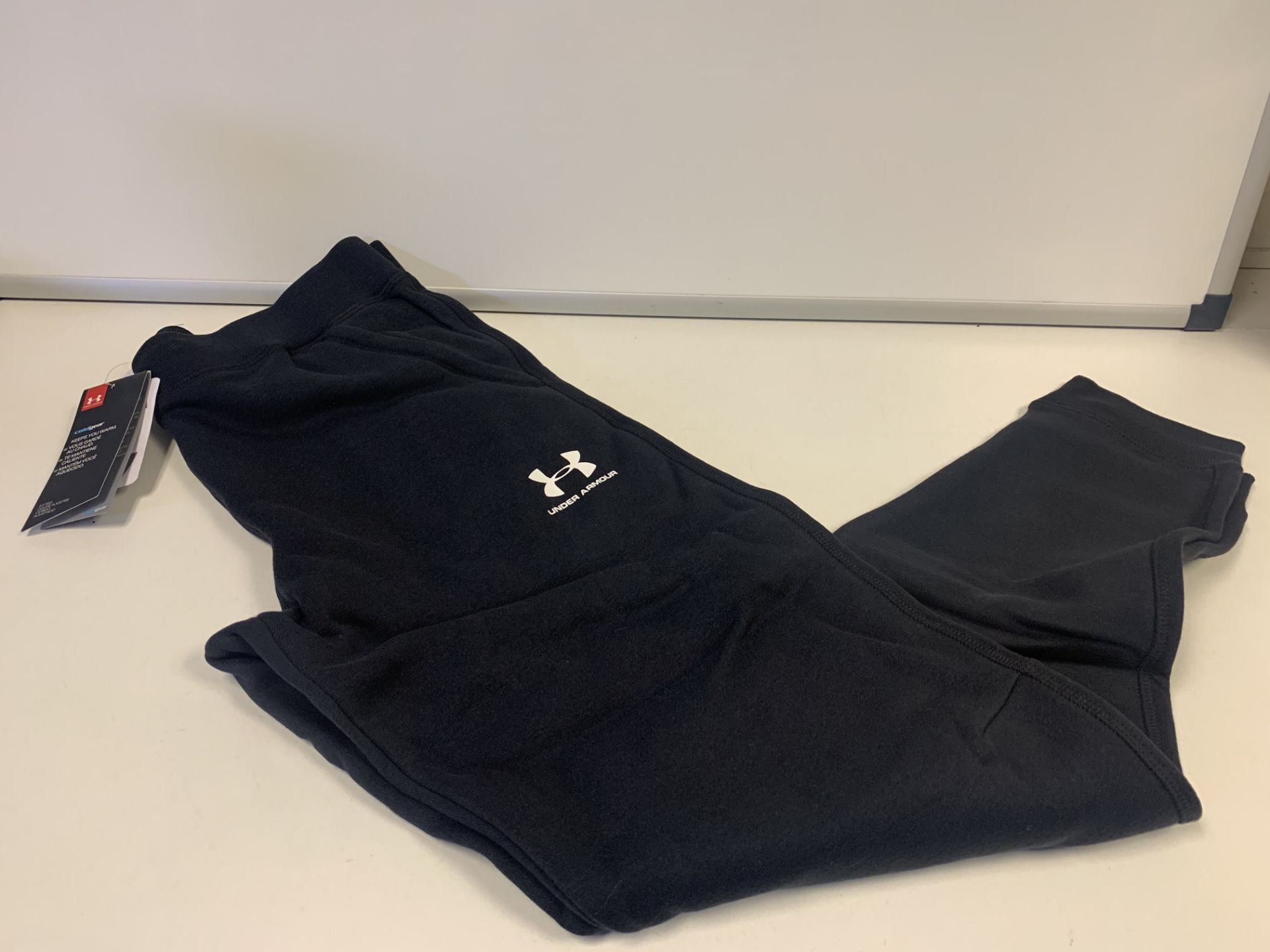 8 X BRAND NEW CHILDRENS UNDER ARMOUR BLACK JOGGERS SIZE 15-16