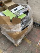 1 x pallet of garden lights. Some returns some brand new. A pallet full of outdoor Ratan Lights,