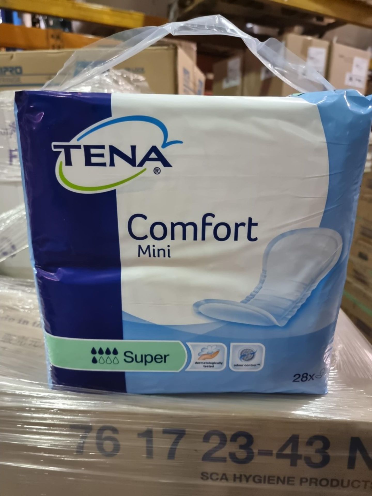 NO VAT (J204) PALLET TO CONTAIN 72 x NEW SEALED PACKS OF 28 TENA COMFORT MINI SUPER PADS