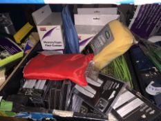 40 PIECE MIXED LOT INCLUDING SPONGES, DOOR GUARDS, ETC (197/2)