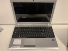 SAMSUNG 5V515 LAPTOP, WINDOWS 10, 15.6 INCH SCREEN WITH CHARGER