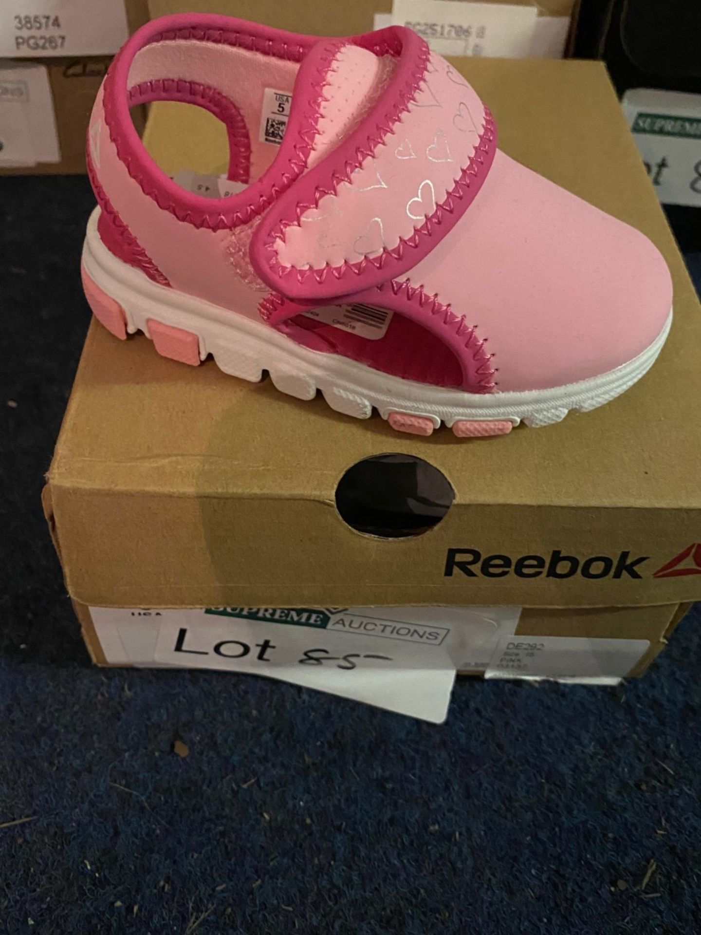 NEW AND BOXED REEBOOK WAVE GLIDERS SIZE INFANT 5
