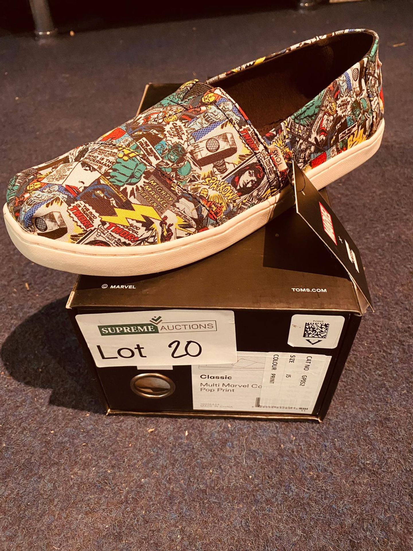 NEW AND BOXED MULTI MARVEL TOMS POP PRINT UK-5