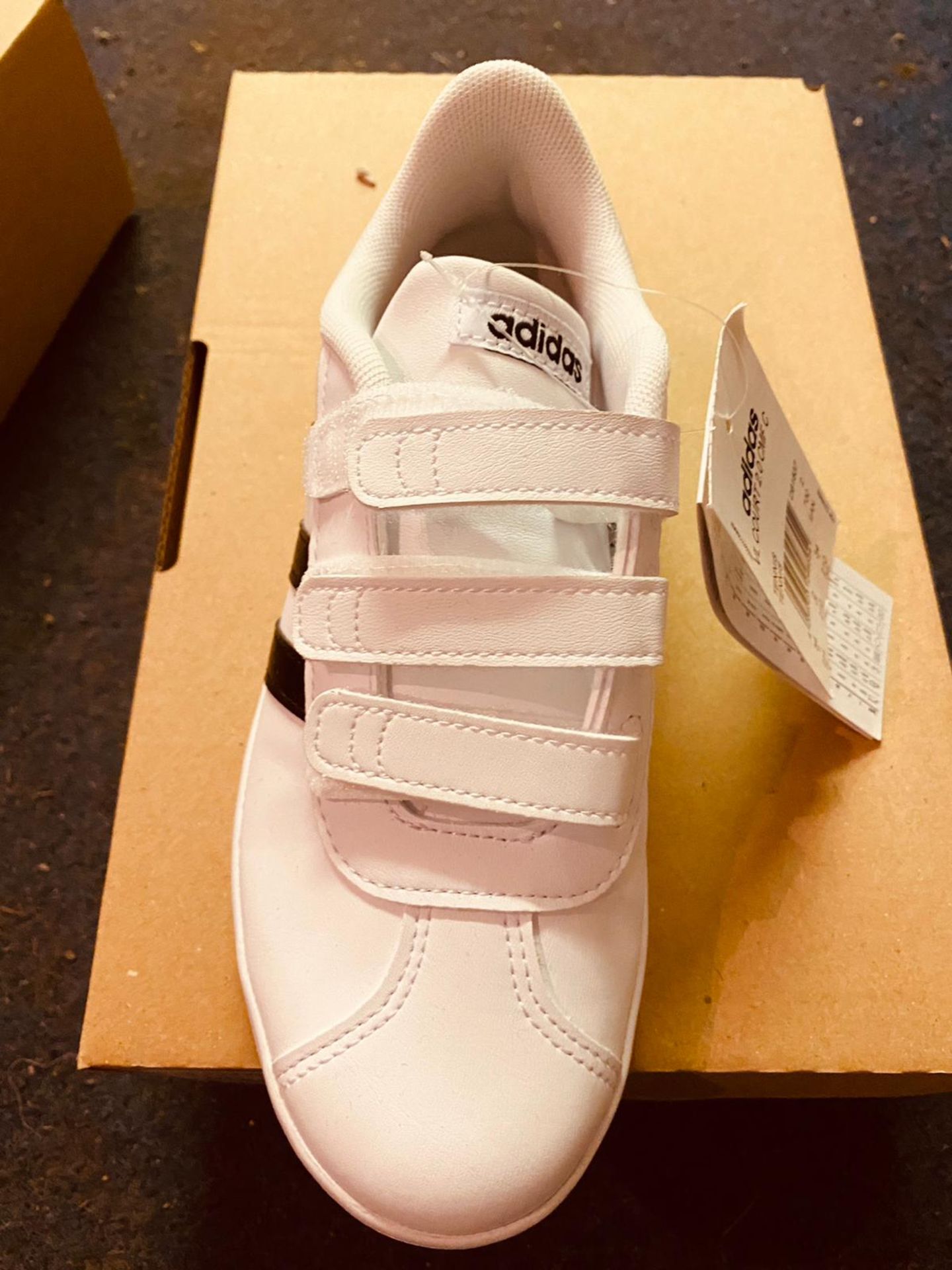 NEW AND BOXED WHITE ADIDAS UK 2 - Image 2 of 2