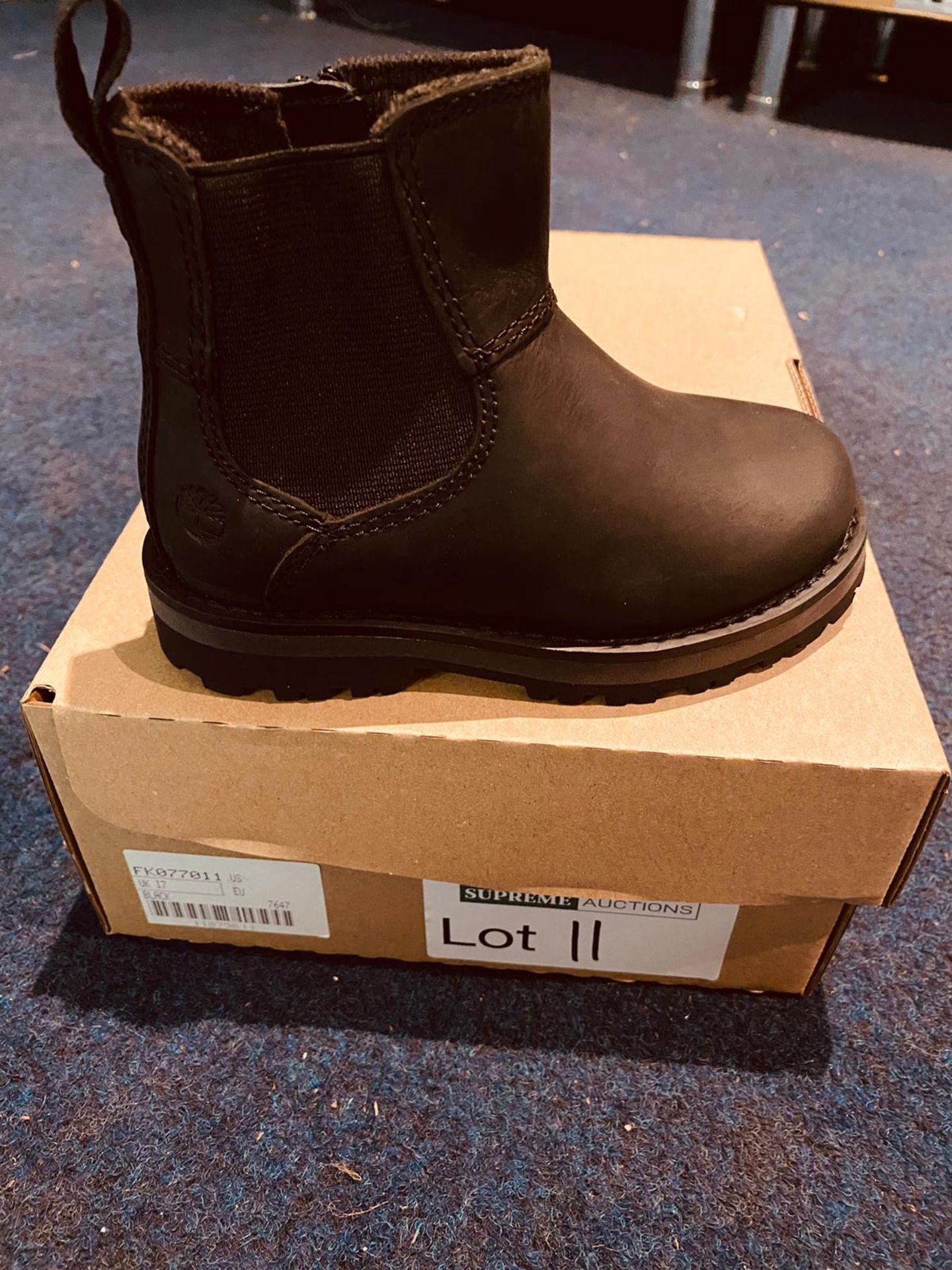 NEW AND BOXED I I-3TIMBERLAND BLACK BOOTS I-7